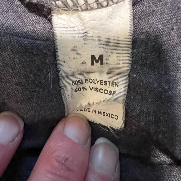 3/4 Length Sleeve Guns & Roses Shirt - Picture 4 of 5